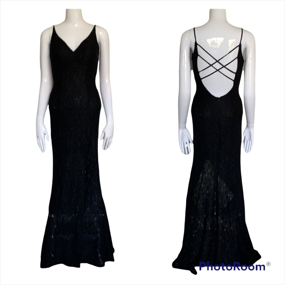 Tawny Formal Long Lace Dress - Size Small